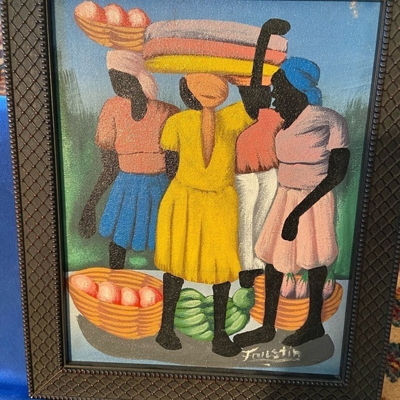 GREAT gift ideas abound for upcoming events. You’ll get raves from the ladies. - Picture 12 of 16